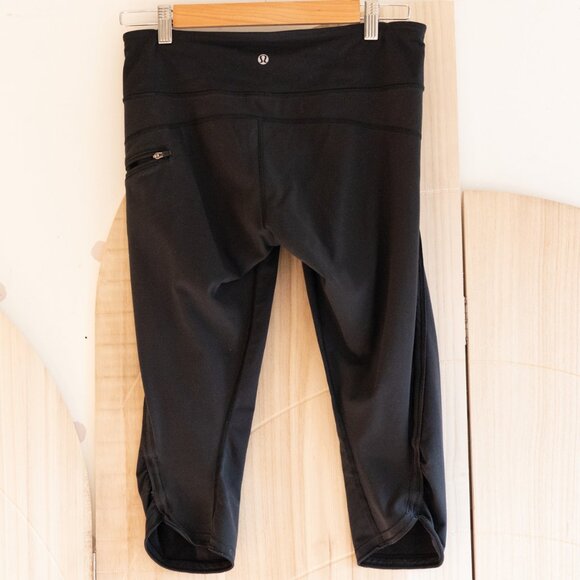 Lululemon | Cropped Leggings - Picture 2 of 3